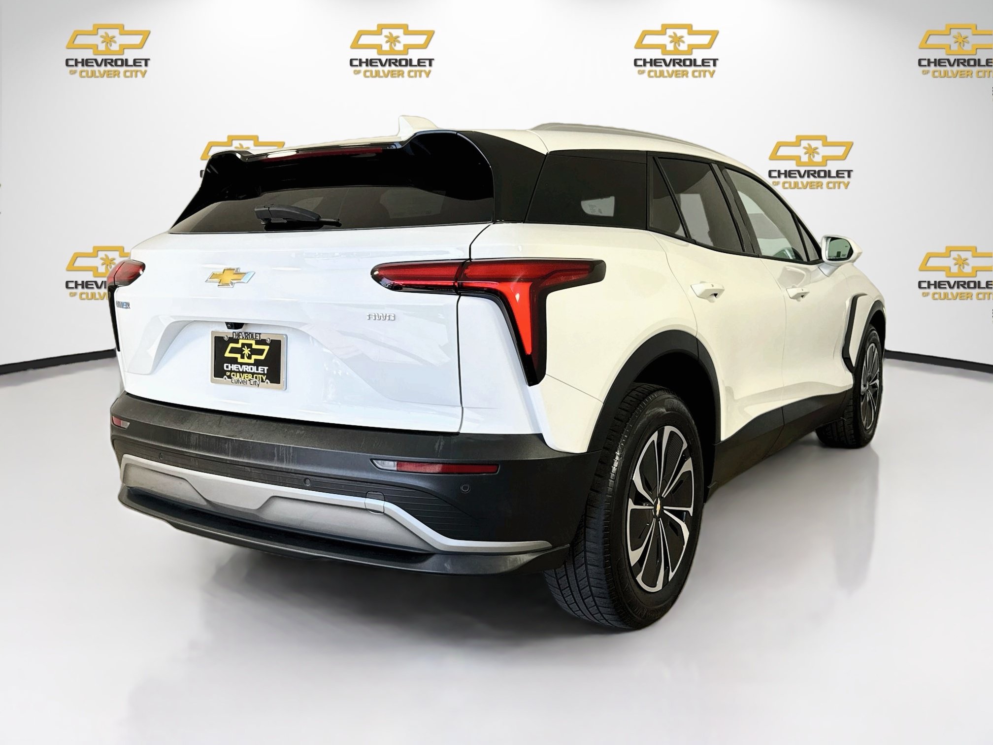 Used 2024 Chevrolet Blazer EV LT AWD/4WD image 8