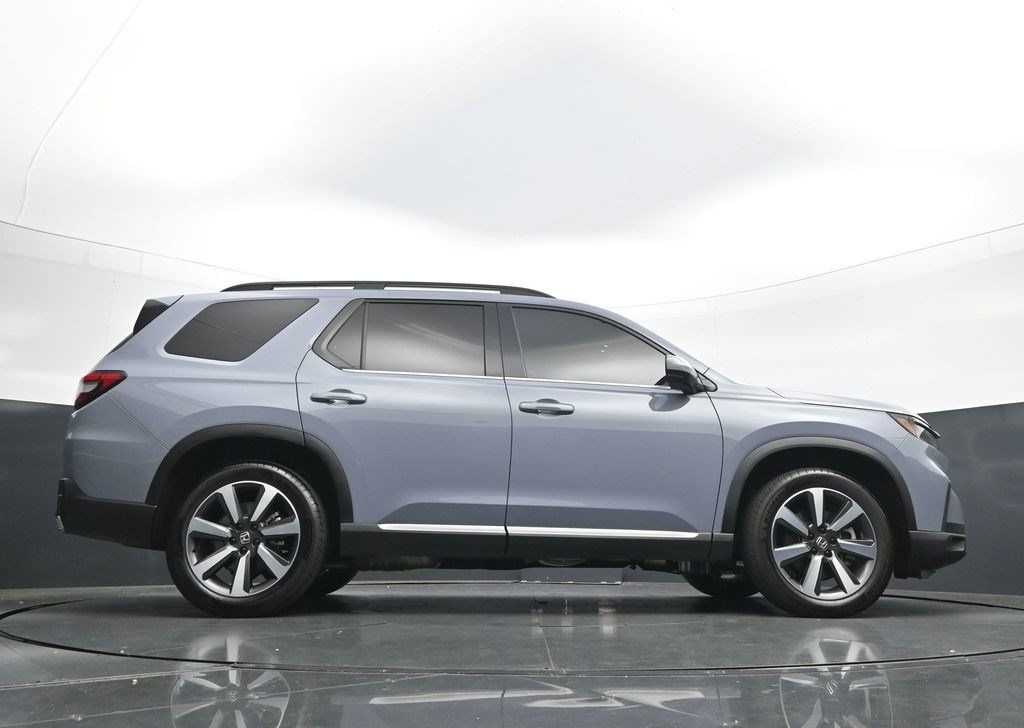 Used 2025 Honda Pilot Touring image 46