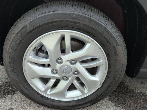 New 2026 Hyundai Venue SE image 26