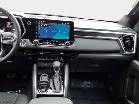 Used 2024 GMC Canyon Elevation w/ Convenience Package image 14