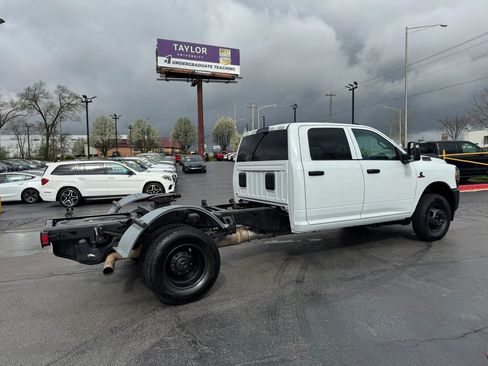 Used 2024 RAM 3500 Tradesman w/ Max Tow Package RWD image 3