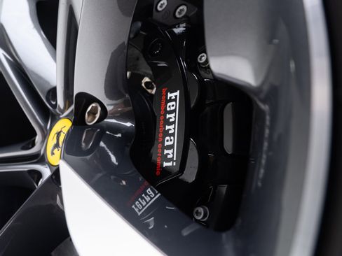 Used 2023 Ferrari SF90 Spider image 51