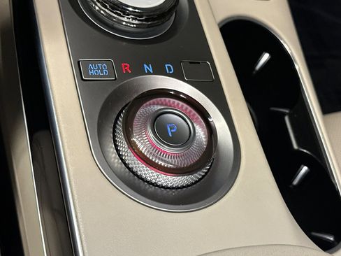 Used 2023 Genesis GV70 2.5T image 23