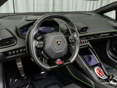 Used 2021 Lamborghini Huracan EVO RWD image 35