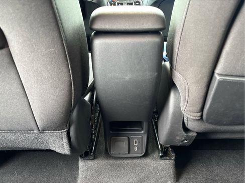 Used 2023 Chevrolet TrailBlazer LT w/ Convenience Package image 11