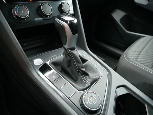 Used 2024 Volkswagen Tiguan S image 31