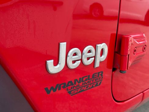 Used 2020 Jeep Wrangler Unlimited Sport S AWD/4WD image 12