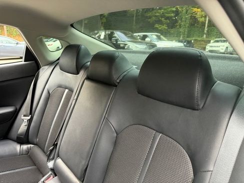 Used 2019 Kia Optima S image 20