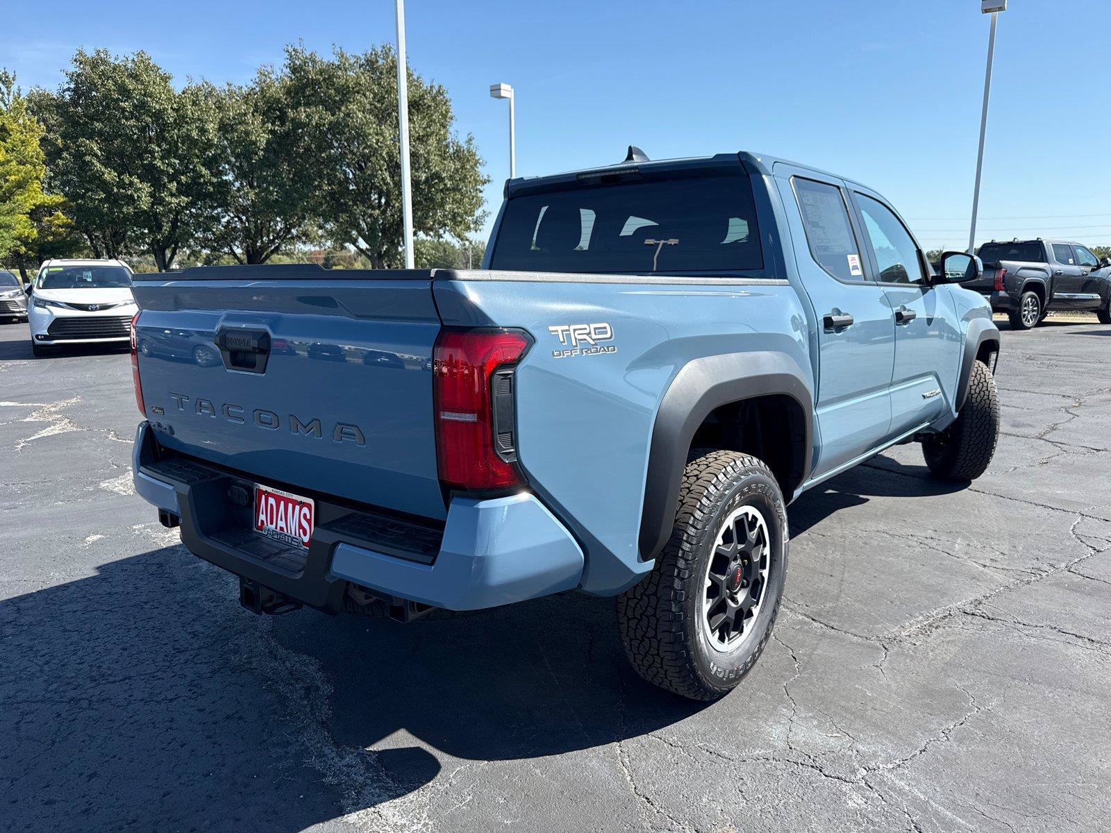 Used 2026 Toyota Tacoma TRD Off-Road AWD/4WD image 9
