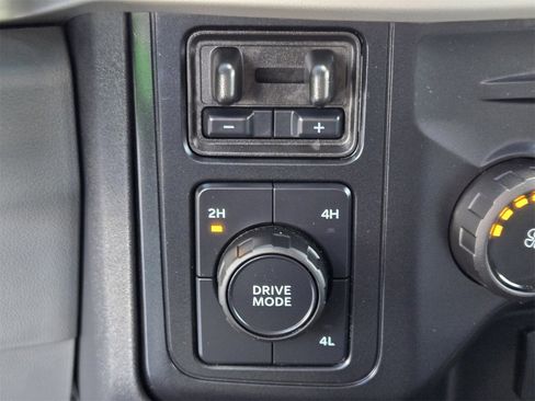 Used 2026 Ford F350 XLT w/ 360-Degree Camera Package image 19