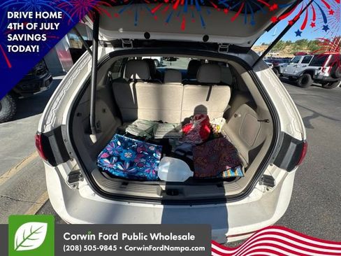 Used 2013 Lincoln MKX AWD image 12