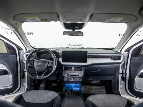 Used 2025 Ford Maverick XLT w/ Equipment Group 301A AWD/4WD image 21