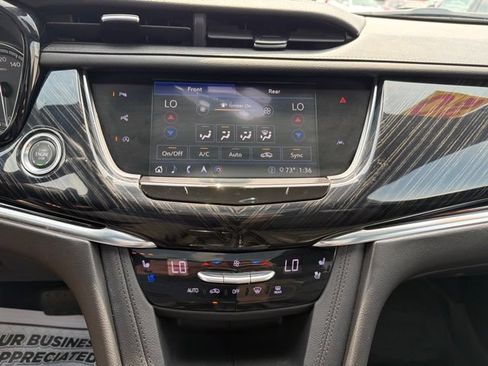Used 2020 Cadillac XT6 Premium Luxury AWD/4WD image 20