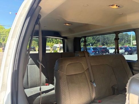 Used 2016 Chevrolet Express 3500 LT w/ LT Preferred Equipment Group RWD image 21