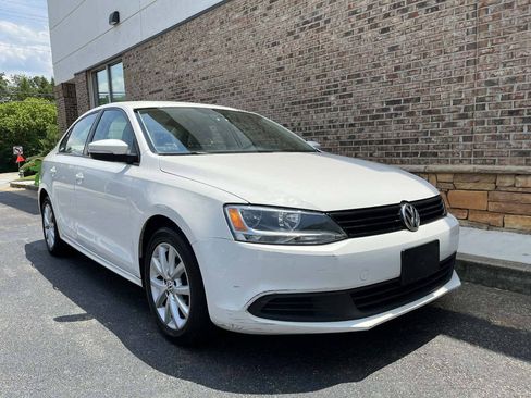 Used 2012 Volkswagen Jetta SE FWD image 7