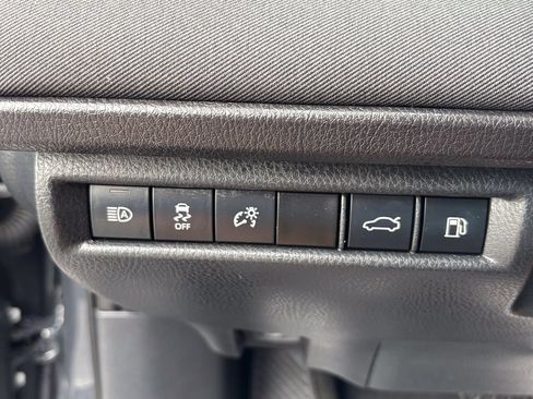Used 2025 Toyota Camry LE FWD image 27