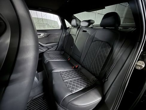 Used 2019 Audi S4 Prestige w/ Prestige Package image 22
