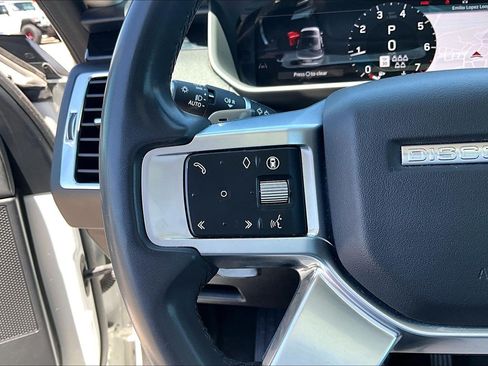 Used 2024 Land Rover Discovery S AWD/4WD image 11