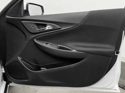 Used 2025 Chevrolet Malibu LT image 31