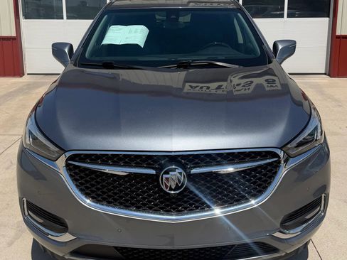 Used 2021 Buick Enclave Avenir w/ Avenir Technology Package AWD/4WD image 2