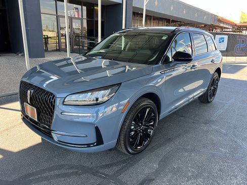 New 2026 Lincoln Corsair Premiere image 3