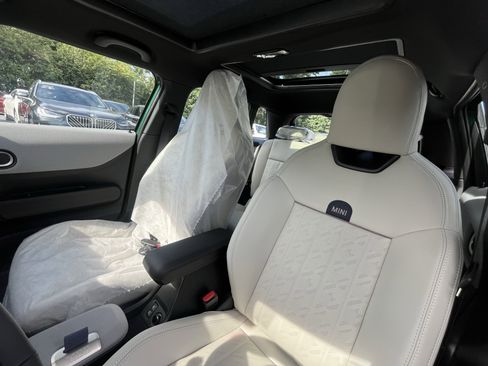 Used 2025 MINI Cooper S image 15