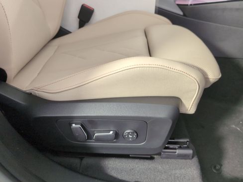 Used 2026 BMW X3 xDrive30 w/ Convenience Package image 31