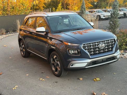 New 2026 Hyundai Venue SEL image 7