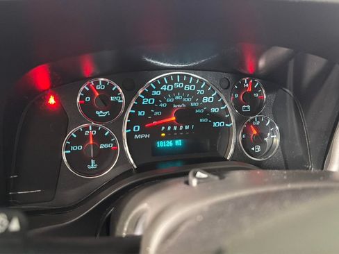 Used 2025 Chevrolet Express 2500 w/ Driver Convenience Package RWD image 20