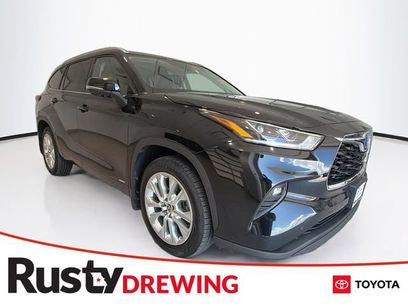 Used 2023 Toyota Highlander Limited
