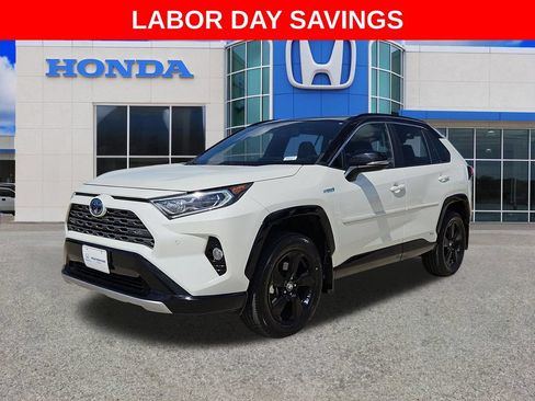 Used 2020 Toyota RAV4 XSE AWD/4WD image 8