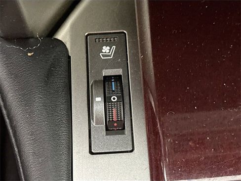 Used 2017 Lexus GX 460 image 18