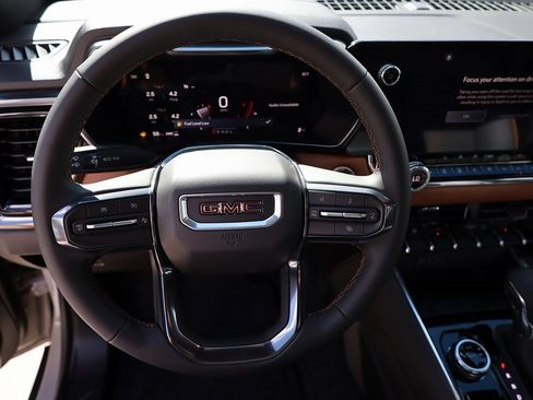 New 2026 GMC Canyon AT4 image 13