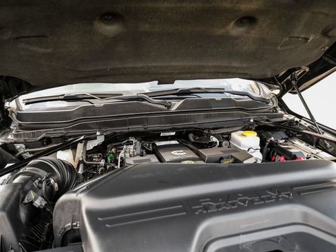 Used 2022 RAM 3500 Laramie AWD/4WD image 59