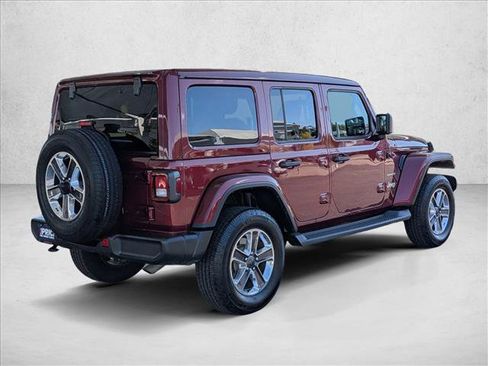 Used 2021 Jeep Wrangler Unlimited Sahara image 5
