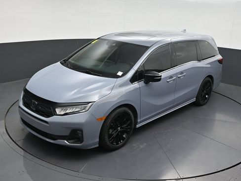 Used 2025 Honda Odyssey Sport-L image 15