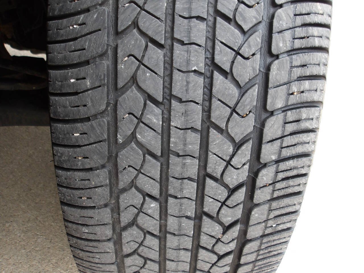 Used 2012 Ford Escape XLS FWD image 38