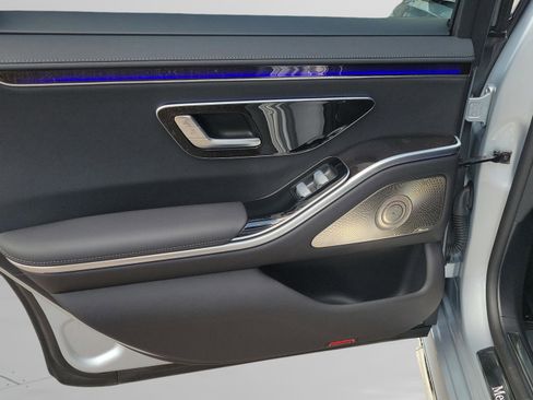 Certified 2023 Mercedes-Benz S 500 4MATIC image 7