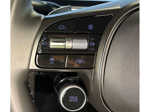 Used 2025 Hyundai Ioniq 6 SEL RWD image 25
