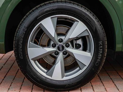 Certified 2024 Audi Q5 2.0T Premium Plus w/ Premium Plus Package image 10