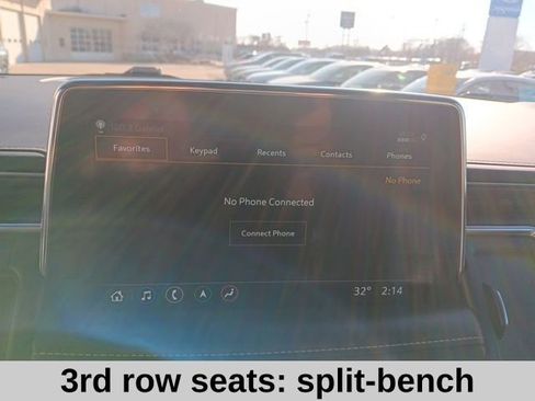 Used 2021 GMC Yukon SLT w/ SLT Premium Package image 19