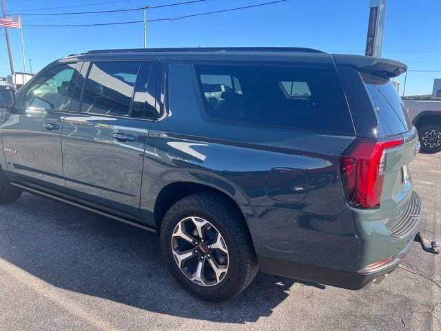 Used 2026 GMC Yukon XL AT4 Ultimate AWD/4WD image 6