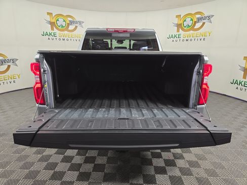 Used 2024 Chevrolet Silverado 1500 High Country w/ Technology Package AWD/4WD image 31