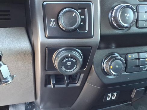 Used 2019 Ford F150 XLT w/ Trailer Tow Package image 31