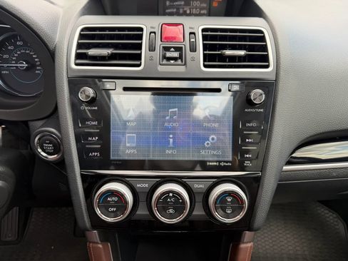 Used 2017 Subaru Forester 2.5i Touring AWD/4WD image 21