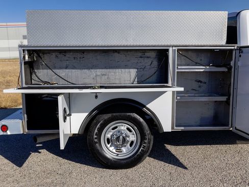 Used 2017 Ford F350 XL image 22