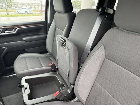 Certified 2025 Chevrolet Silverado 1500 LT AWD/4WD image 20
