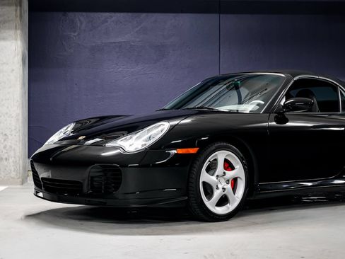 Used 2004 Porsche 911 Turbo AWD/4WD image 32