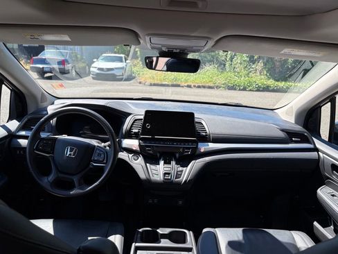 Used 2025 Honda Odyssey EX-L image 15