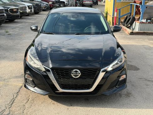 Used 2022 Nissan Altima 2.5 SV FWD image 2